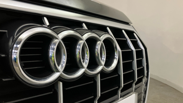 Audi Q3 35 TFSI S Line 5dr Petrol Estate